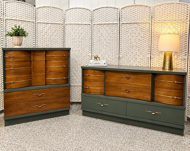Vintage Dresser Set