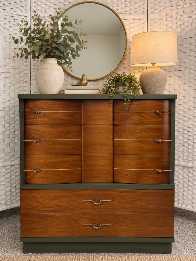 Vintage Dresser Set - photo 2