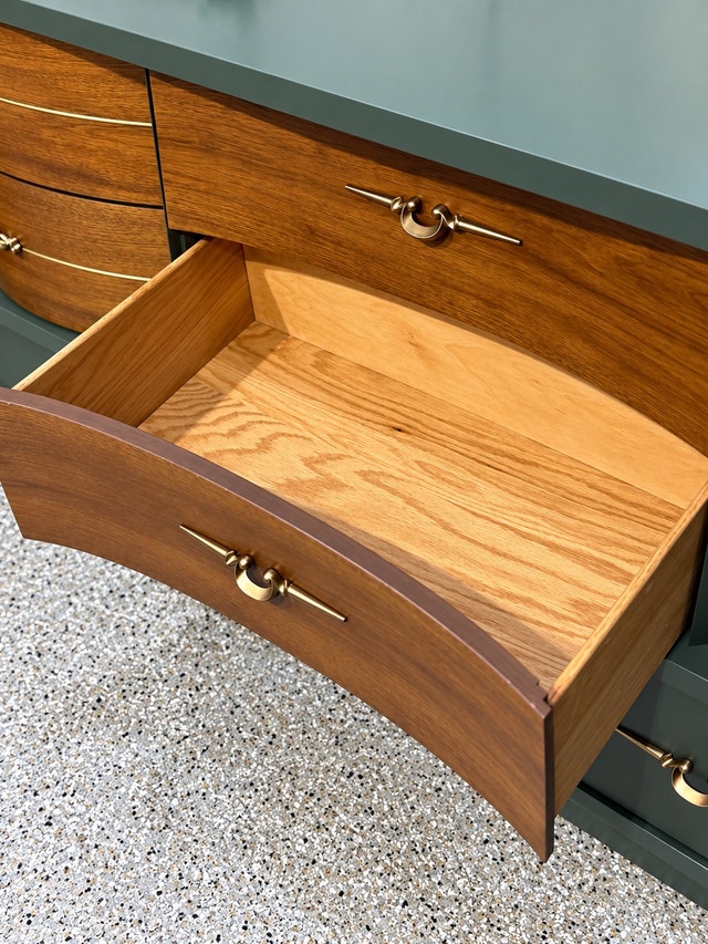 Vintage Dresser Set - photo 3