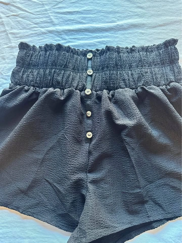 SHEIN Black Shorts - photo 4
