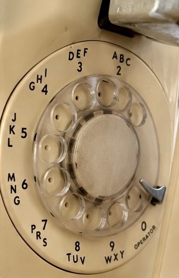 VINTAGE BELL 554 ROTARY DIAL WALL TELEPHONE – IVORY CREAM BEIGE - photo 3