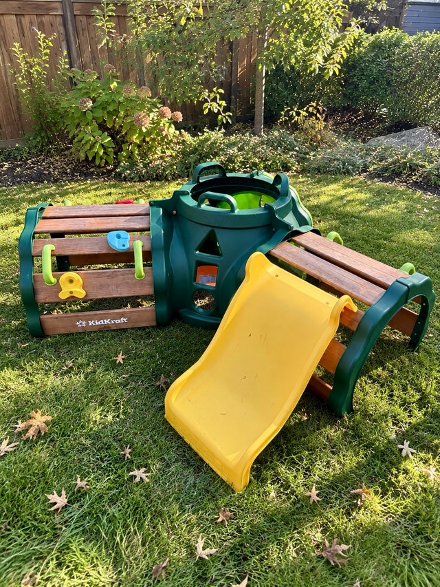 KIDKRAFT WOODEN OUTDOOR PLAYSET – KIDS BACKYARD PLAYGROUND CLIMB