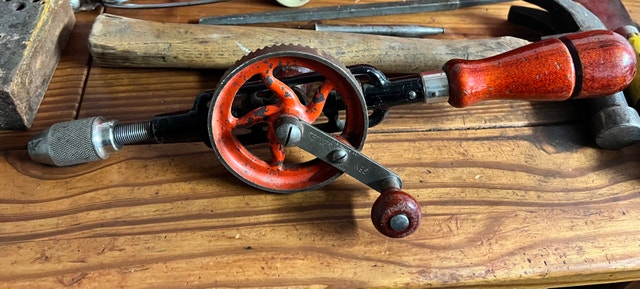 VINTAGE MILLERS FALLS NO. 5 HAND CRANK EGG BEATER DRILL TOOL - photo 4