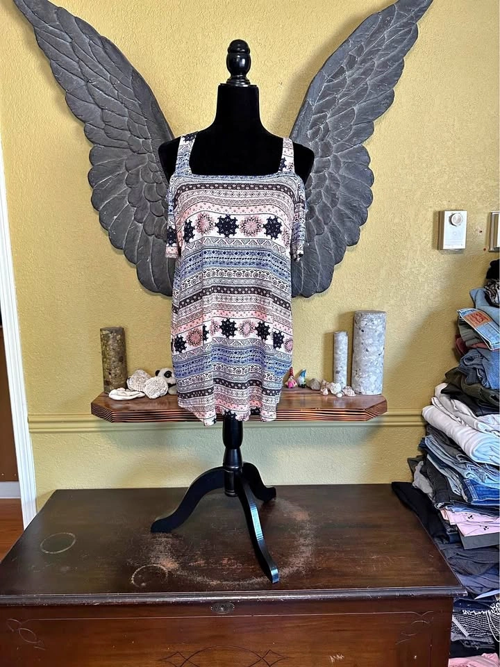 Cleo Multicolor Patterned cold Shoulder Top