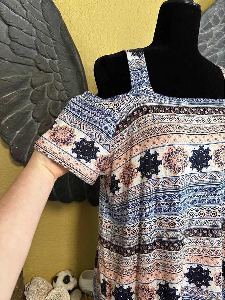 Cleo Multicolor Patterned cold Shoulder Top - photo 3