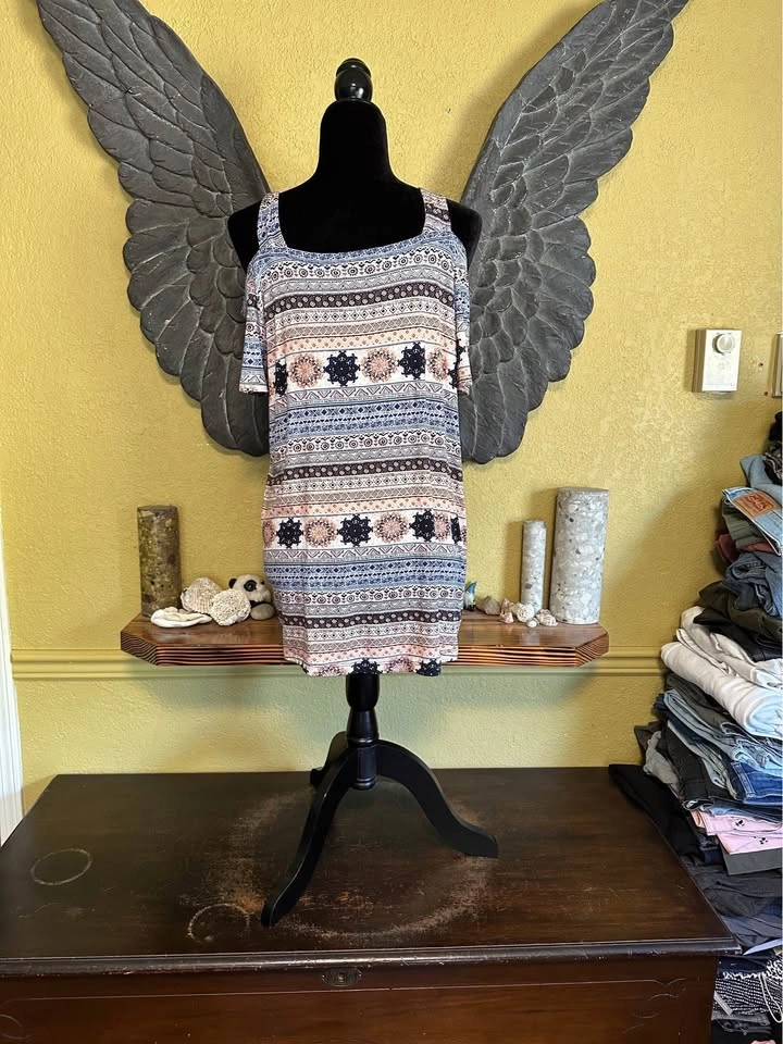 Cleo Multicolor Patterned cold Shoulder Top - photo 5