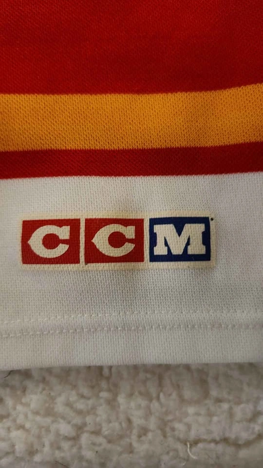 Calgary flames jersey - photo 4