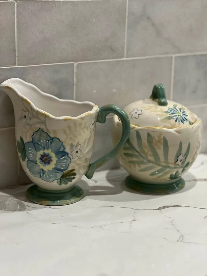 Vintage Pfaltzgraff "Vintage Floral" Creamer & Lidded Sugar Bowl - photo 2