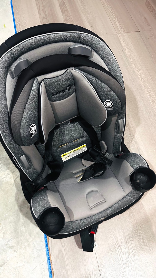 2x Safety 1st Car Seats - photo 2