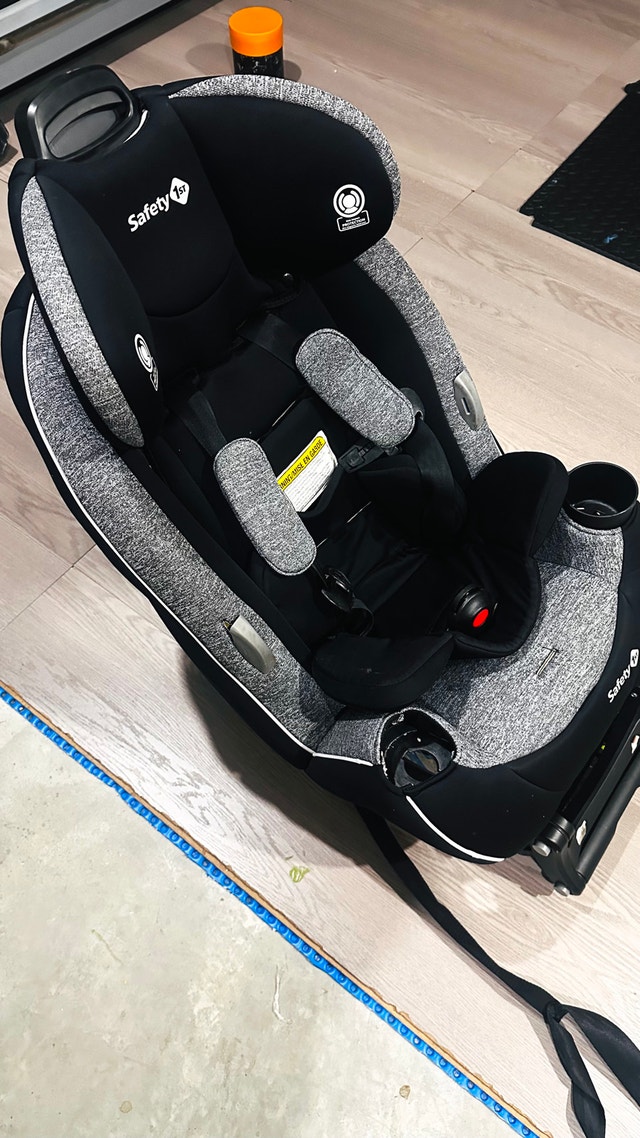 2x Safety 1st Car Seats - photo 3