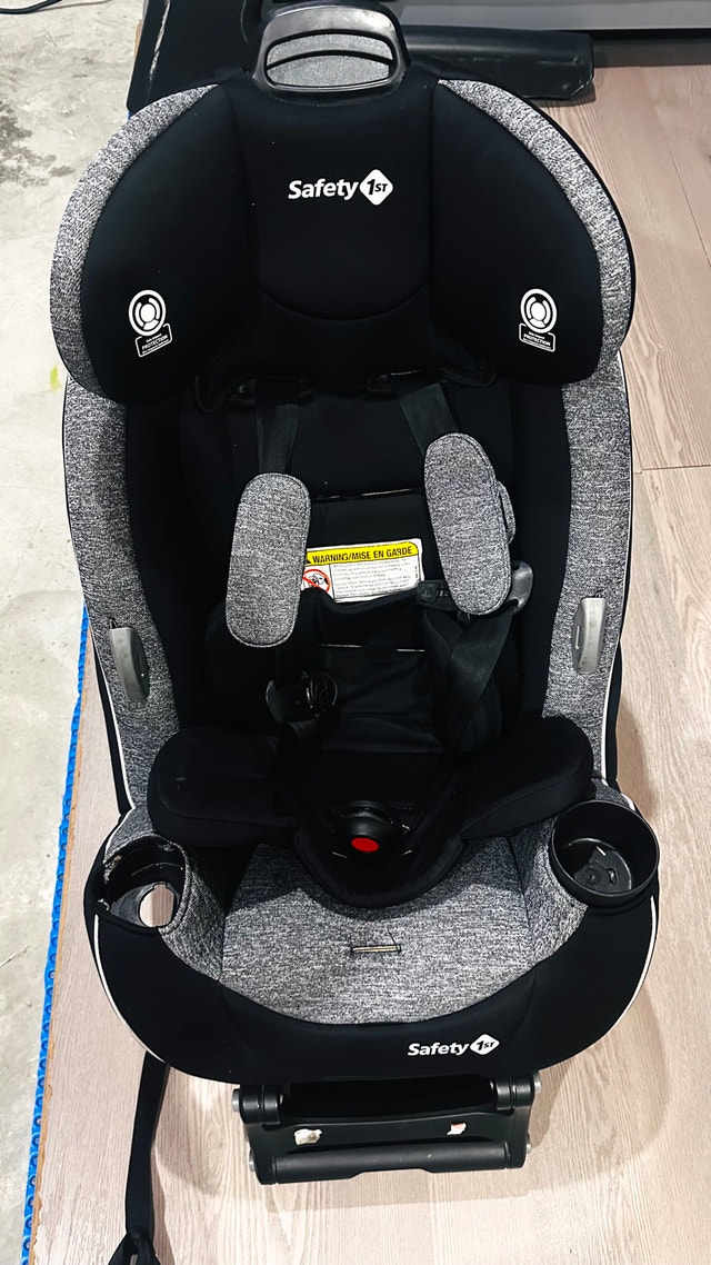 2x Safety 1st Car Seats - photo 4