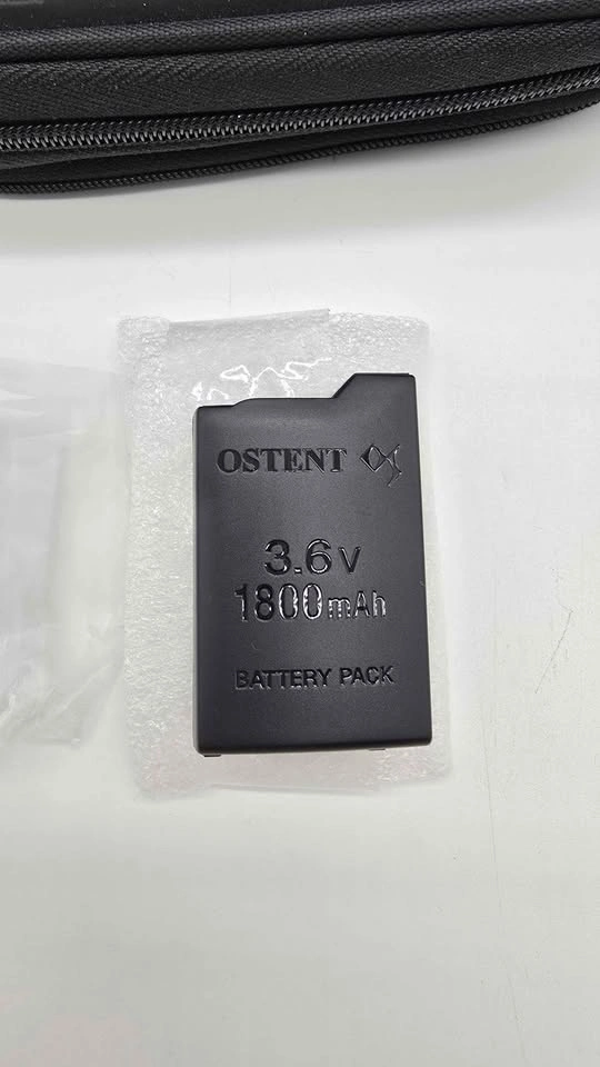 Sony PSP Accessories - Case, Battery, and 4GB Memory Stick - photo 2