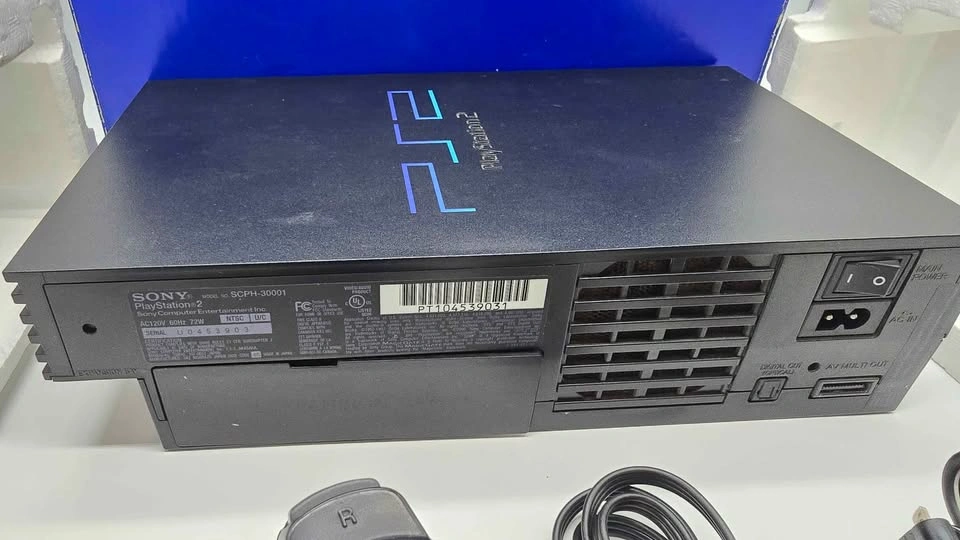 Sony PlayStation 2 Fat Console with Box - photo 4