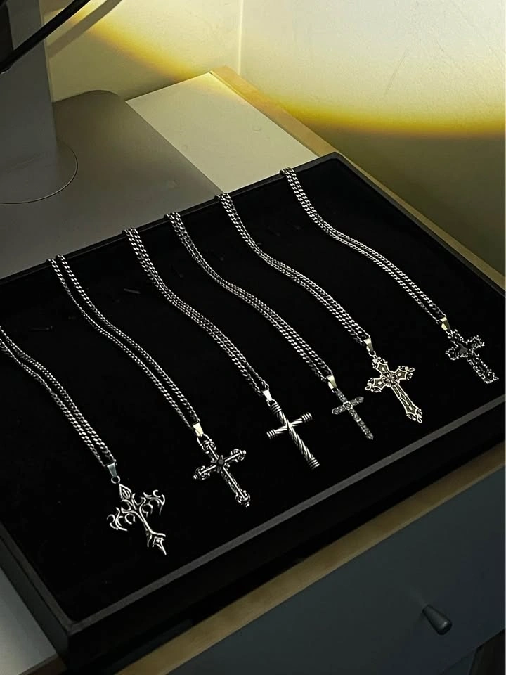 Iced out jewellery various styles - photo 2