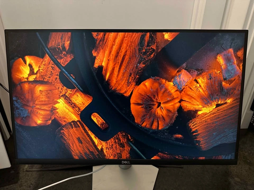 Dell 27" 1440p 2K IPS Monitor || Inbuilt Speakers - photo 5