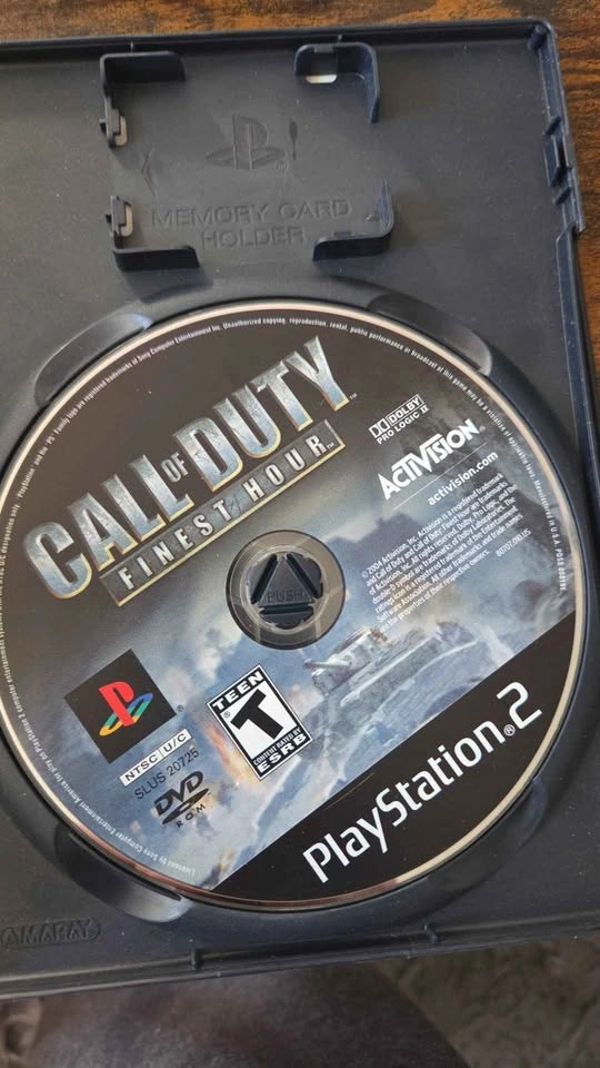 Call of Duty: Finest Hour - PlayStation 2 - photo 2