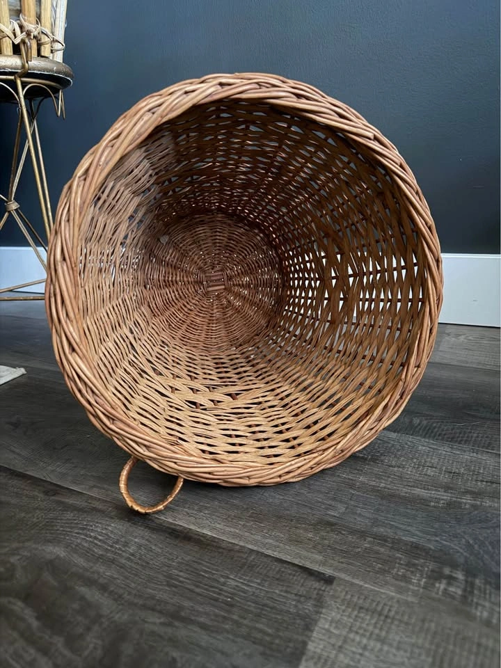 vintage wicker waste bin | 12”x12” - photo 3