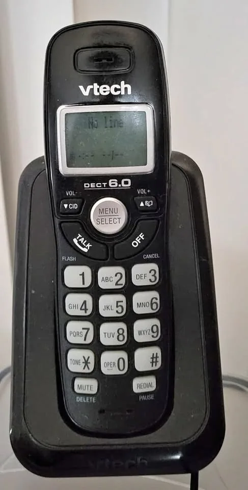 VTech Cordless Phone with Base - Excellent Condition thumbnail