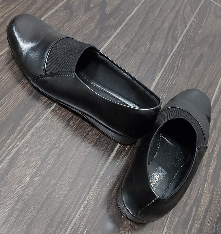Merto Black Women’s Formal Flats – Size 5.5 - photo 3