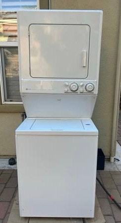 Stacked Washer+Dryer