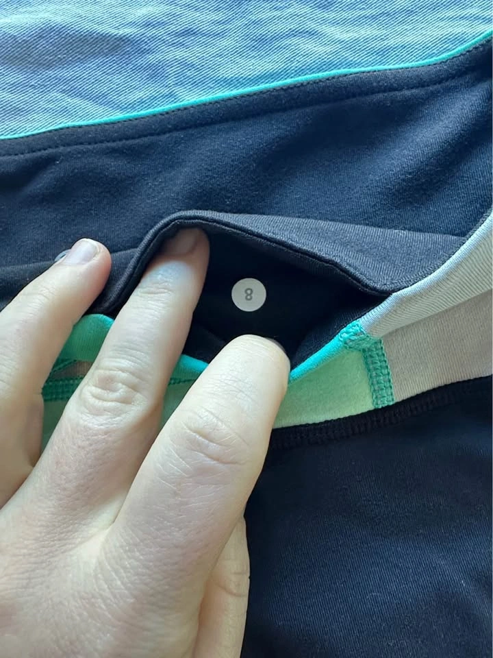Lululemon Athletic Shorts - photo 4