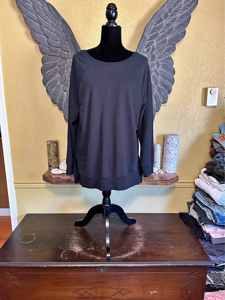 George pull over Sweater