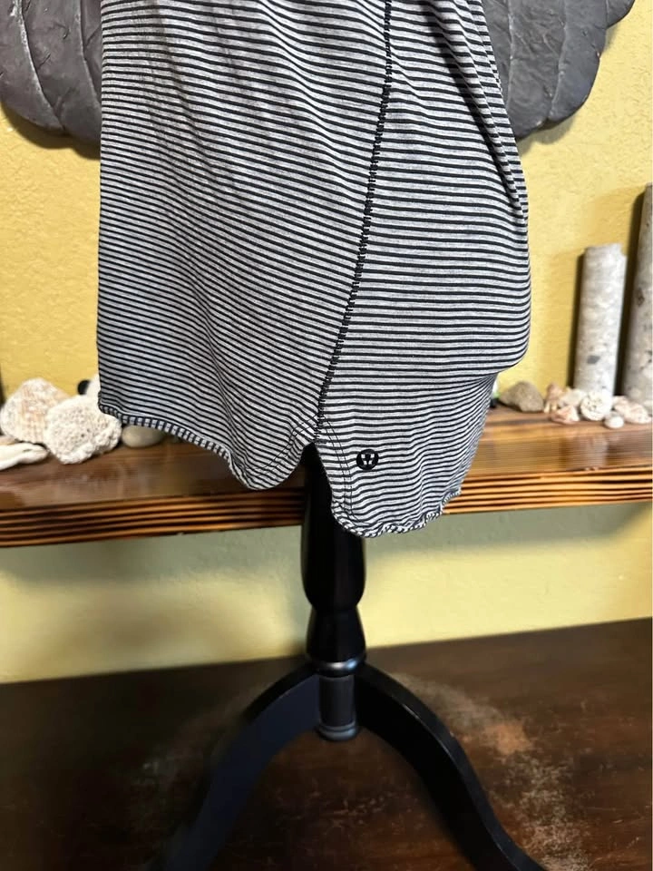 Lululemon Striped Tank Top - photo 2