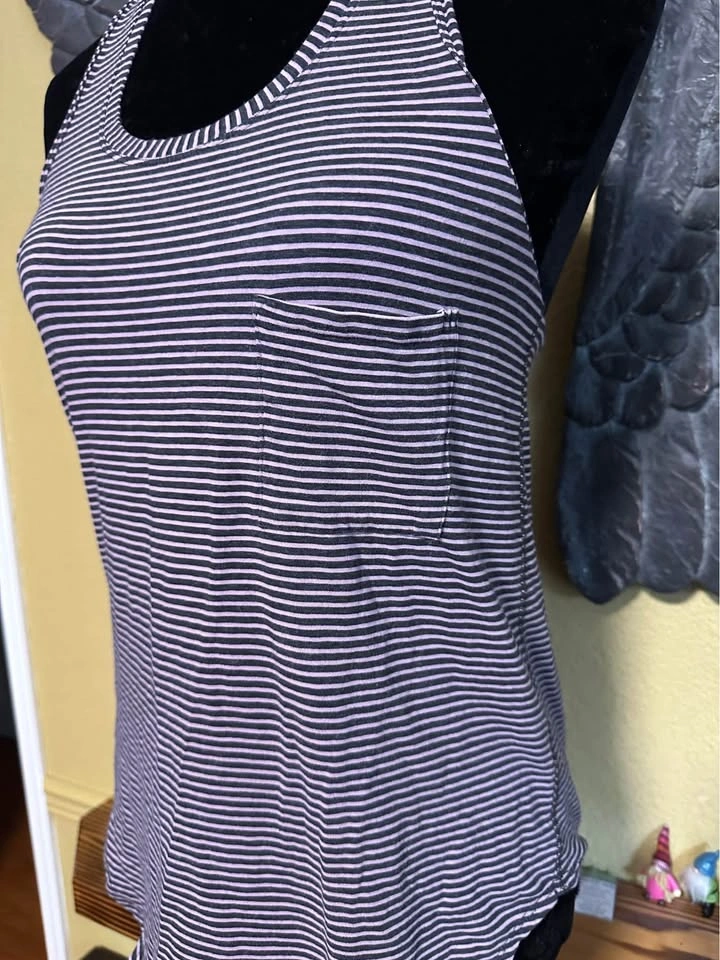 Lululemon Striped Tank Top - photo 3