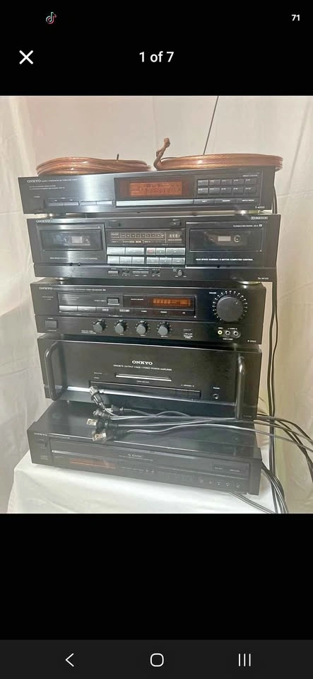 Onkyo stereo system. Mint