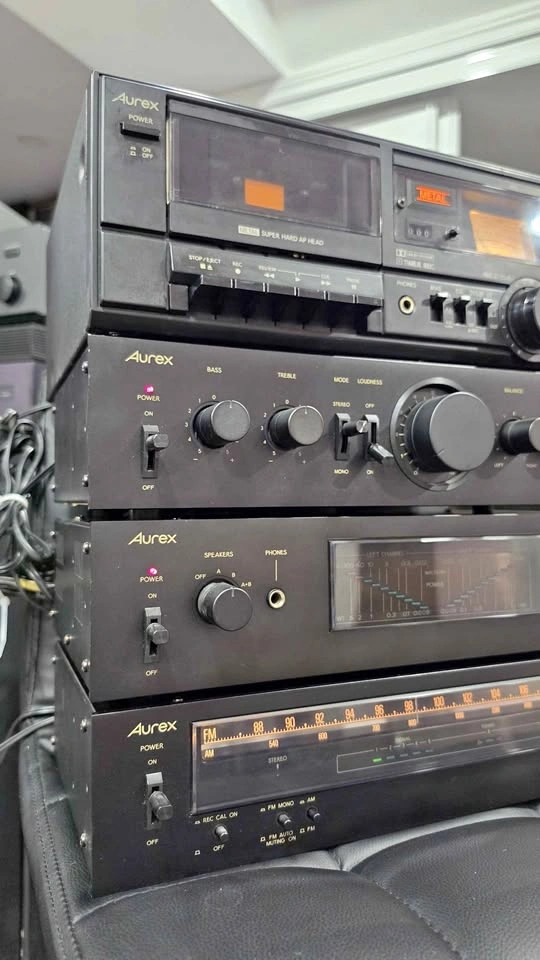 Toshiba Aurex stereo system