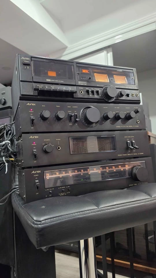 Toshiba Aurex stereo system - photo 2