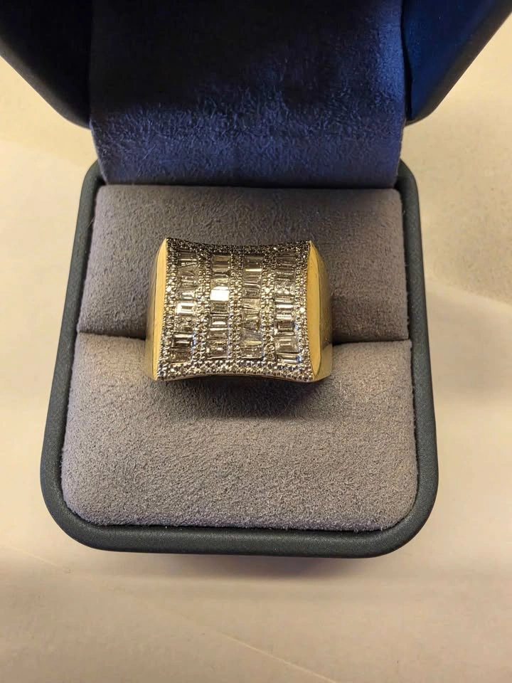 10k Yellow Gold 1.00ctw Diamond baguette Men's Ring - photo 2