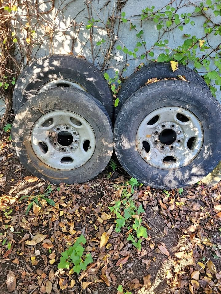 Steel rims for chevy express, 3 available, LT245/75R16
