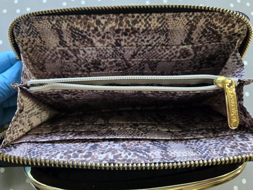 LeSportsac Black Clutch / Organizer Wallet - photo 4