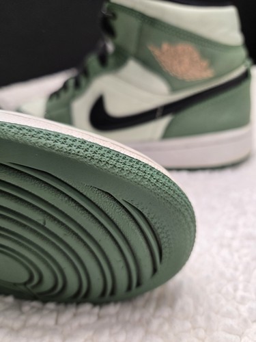 Air Jordan 1 Mid SE Dutch Green Women’s US Size 8.5 Sneakers - photo 5
