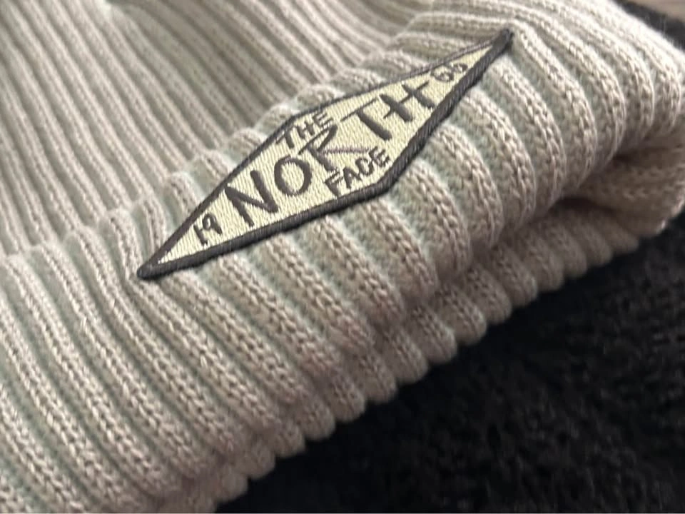 The North Face Beanie Limited Edition- NEW - photo 2