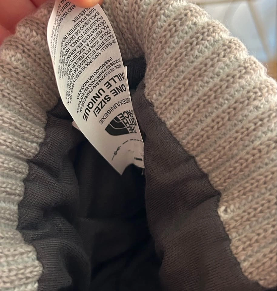 The North Face Beanie Limited Edition- NEW - photo 5