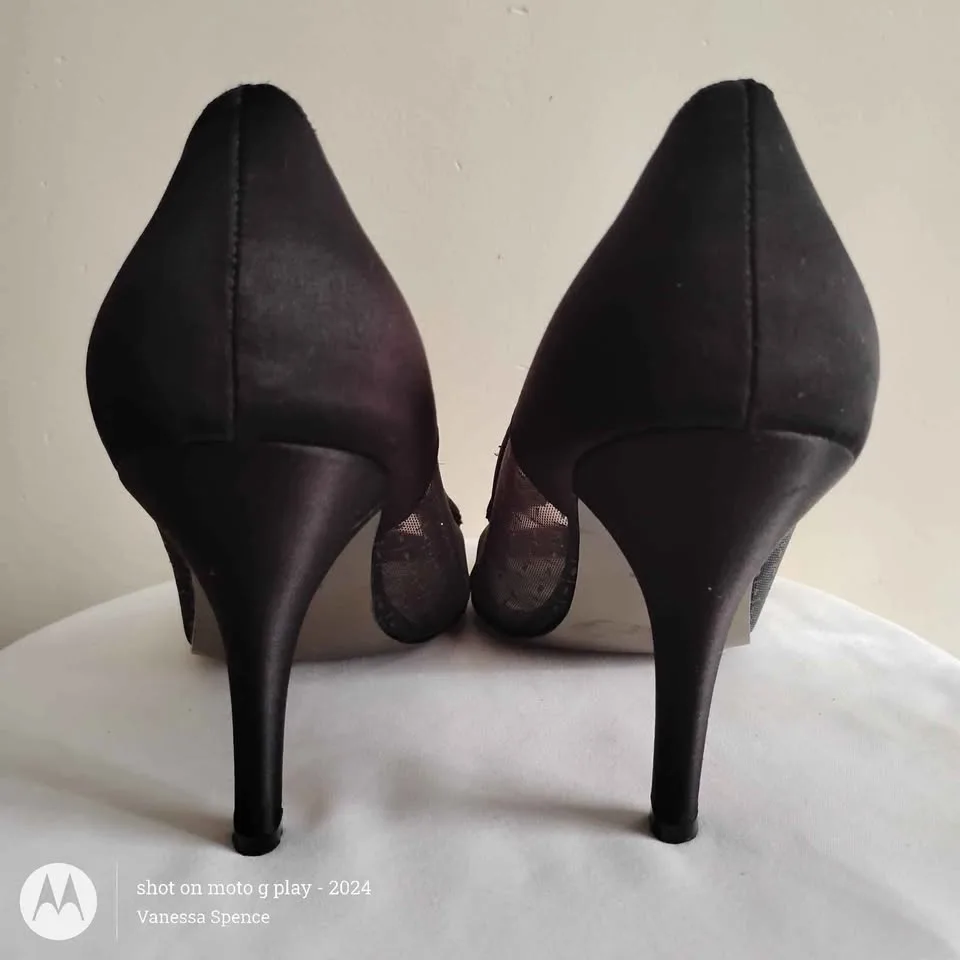 Bravo Brown's Ladies Black Open Toe Heels image indicator(3)