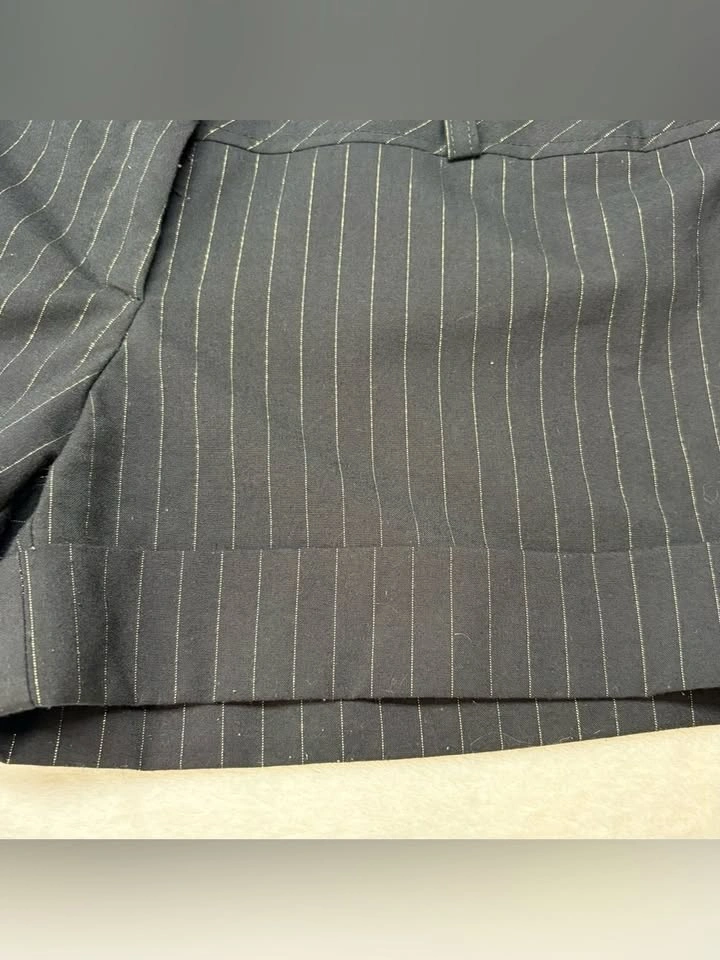 Urban Behavior Y2K Black Pinstripe Cuffed Tailored Shorts L - photo 3
