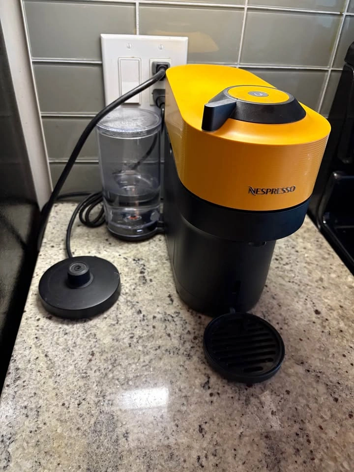 Nespresso Vertuo Pop+ and Milk Frother - photo 2