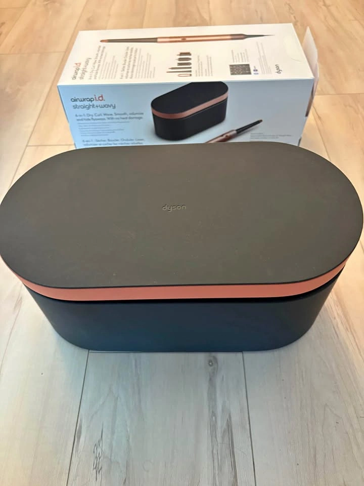 Dyson Airwrap i.d. Straight+Wavy – Amber Silk – Excellent Condit