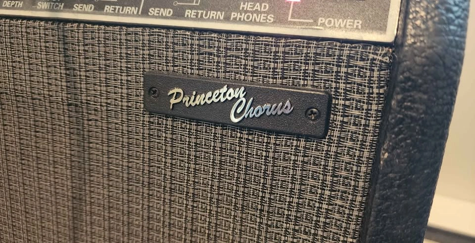 Fender Princeton Chorus 2x10 Combo Amp w/ Footswitch - photo 4