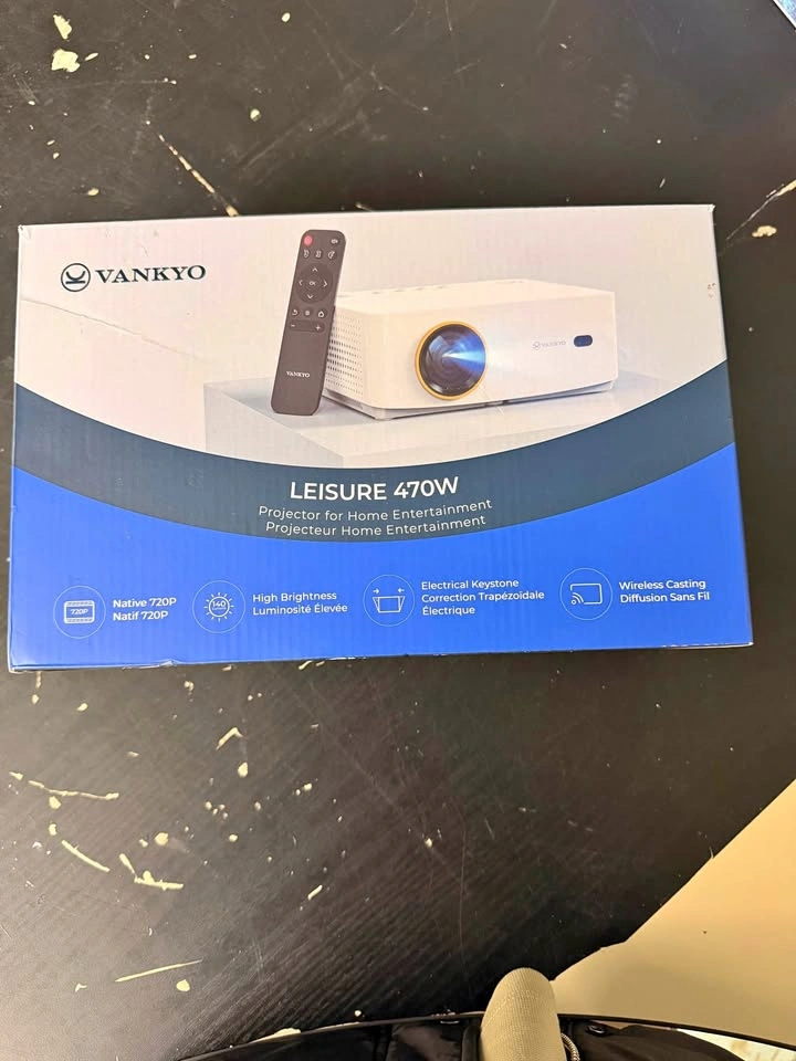 Vankyo Leisure 470W Wireless Home Theater Projector - Brand New