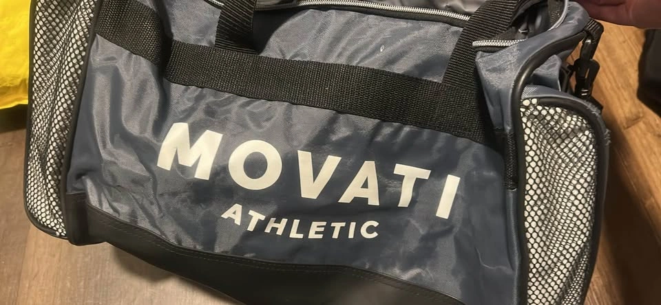 Wesing Boxing Gloves and Movati Athletic Duffel Bag - photo 4
