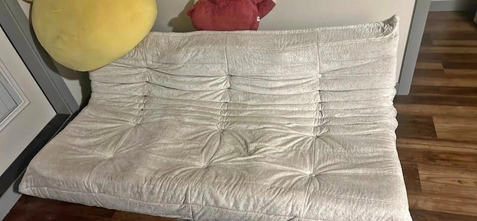 Togo Style Tufted Floor Sofa