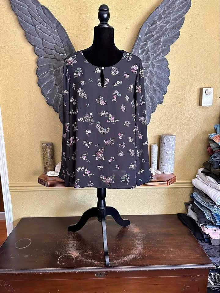 Penningtons Paisly Floral Top