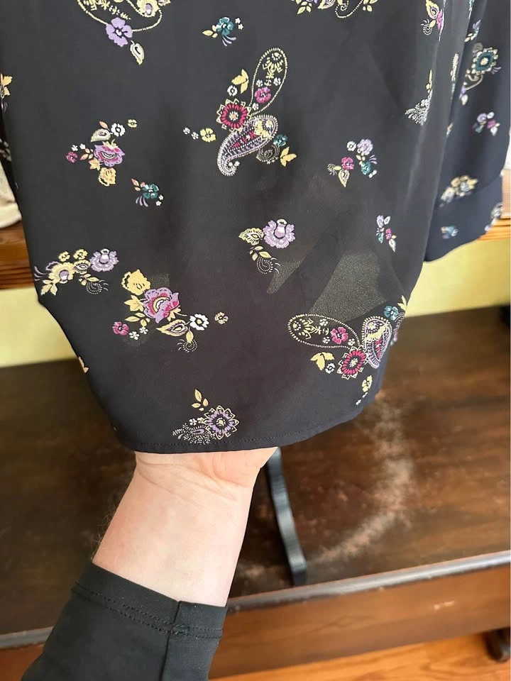 Penningtons Paisly Floral Top - photo 5