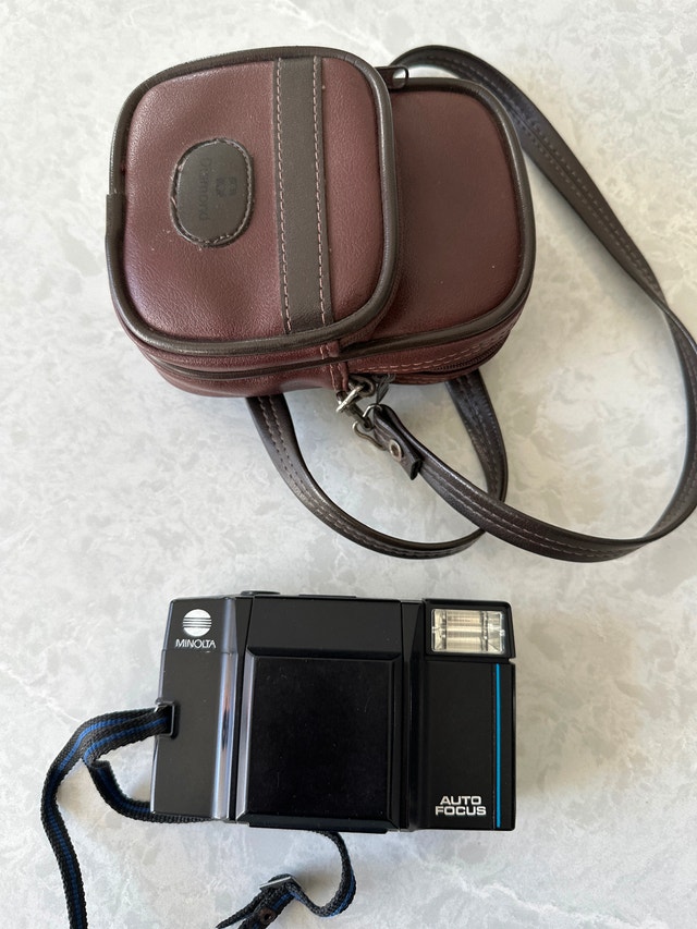 Minolta AF-S, classic 35mm point-and-shoot film camera. Untested - photo 2