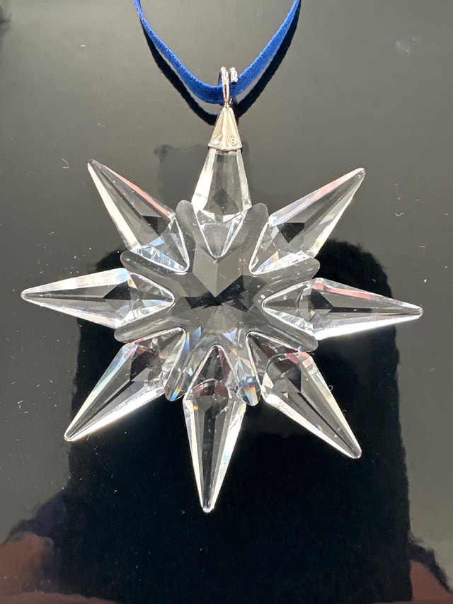 Swarovski 2009 Annual Edition Little Star Ornament - photo 3