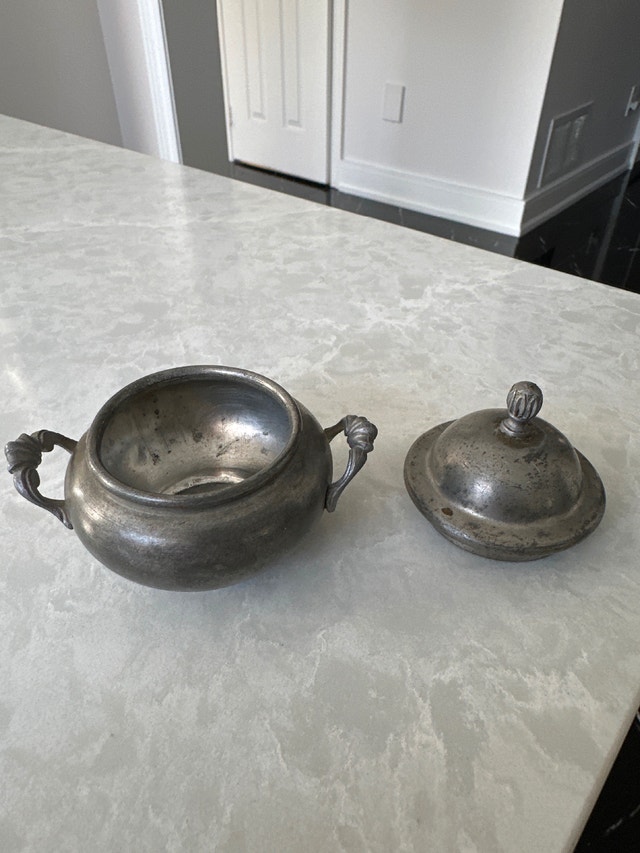 Vintage pewter miniature lidded bowl - photo 2